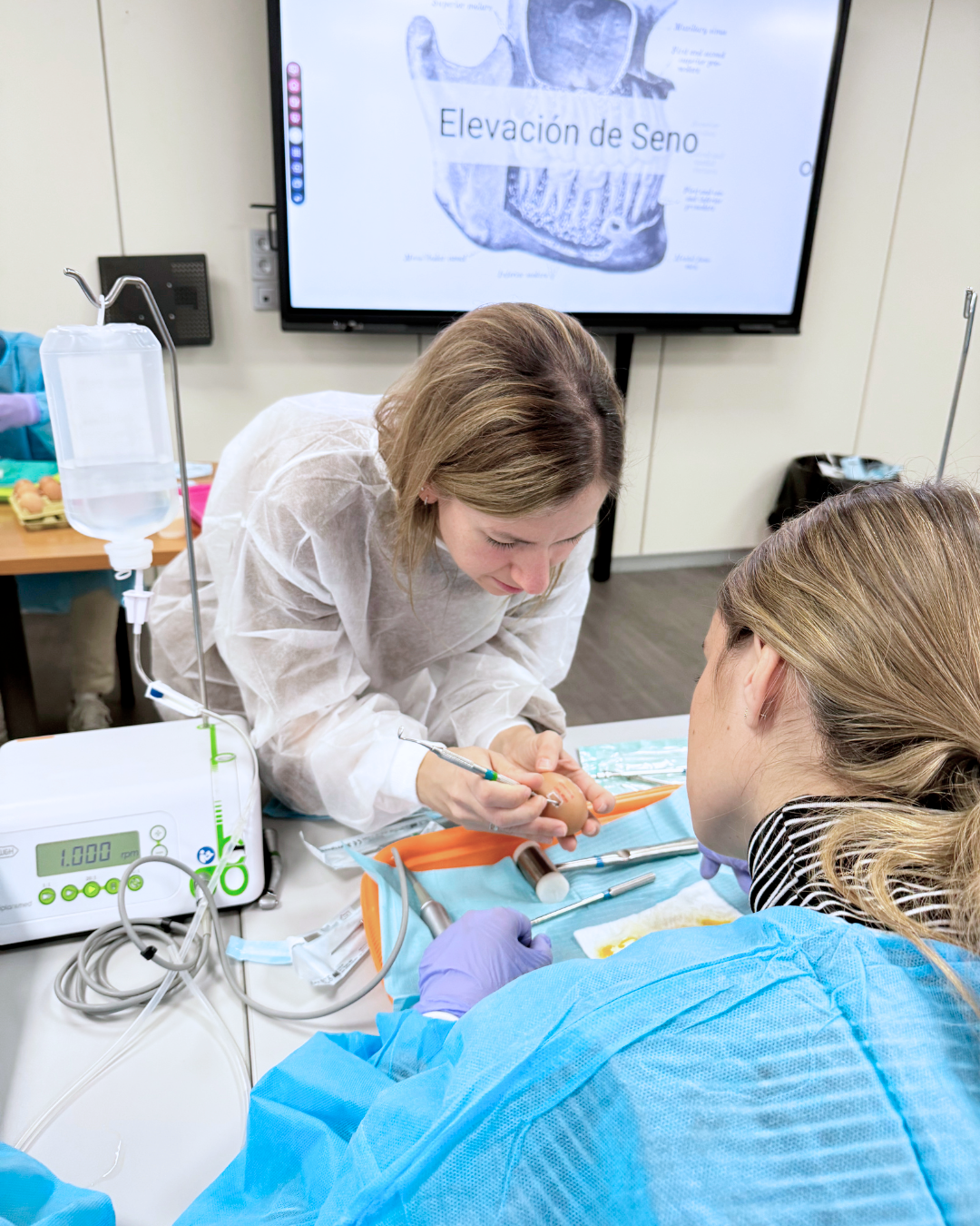 Dra. Mercedes López - Taller de Elevación de seno