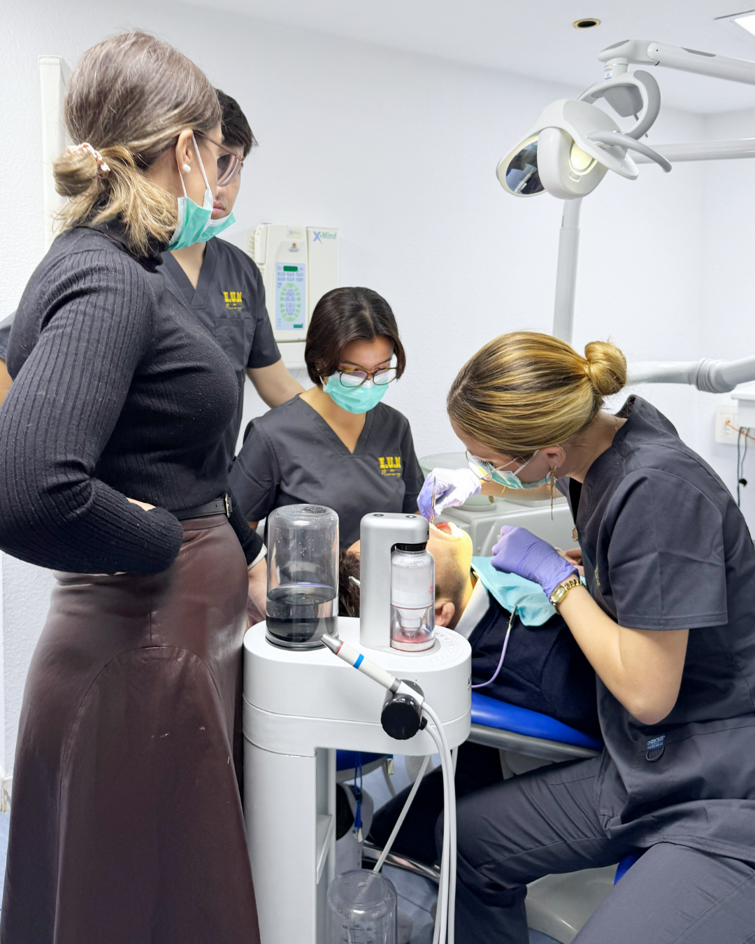 Dra. Estefania Laguna Taller EMS Dental