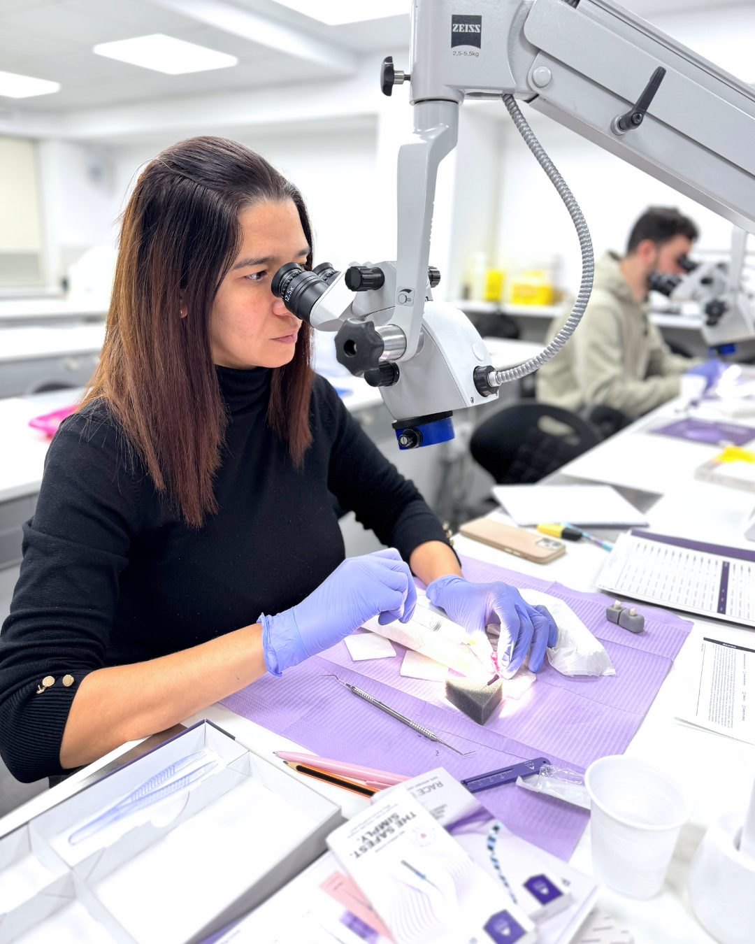 Dra. Irma Juárez Taller Microscopios