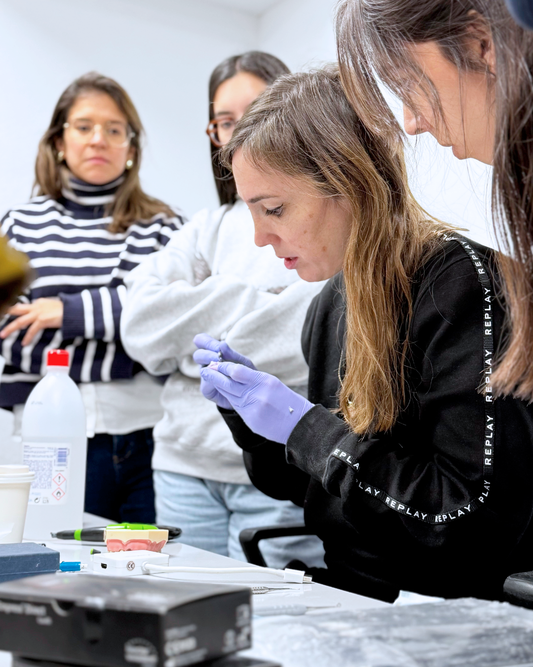 Dra. Iria López - Taller de Clase IV básico