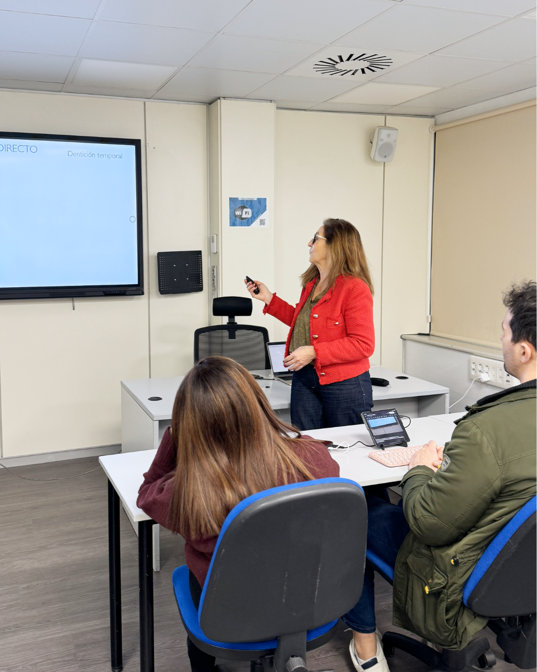 Dra. Gloria Saavedra - Masterclass Pulpotomia y tratamiento en dentinción infantil